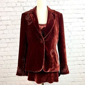Reba 2 Piece  Set: Wine Colored Velvet Sequin Top & Jacket Set Sz 6/8